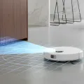 TESLA RoboStar iQ660 Plus - laserový robotický vysavač